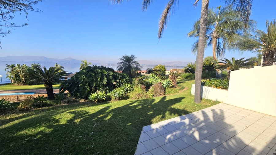 4 Bedroom Property for Sale in Kosmos North West
